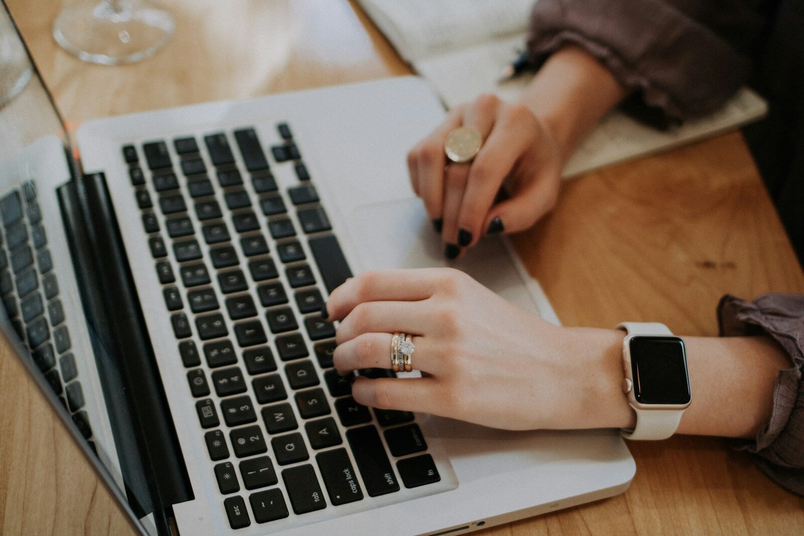 7 Free AI Writing Tools Compared: Which One Is Right for You?