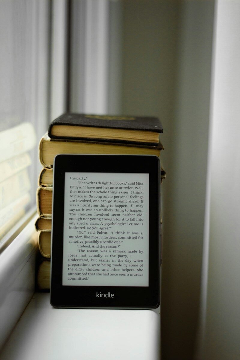 E-Readers vs Tablets for Reading: Which Should You Buy?